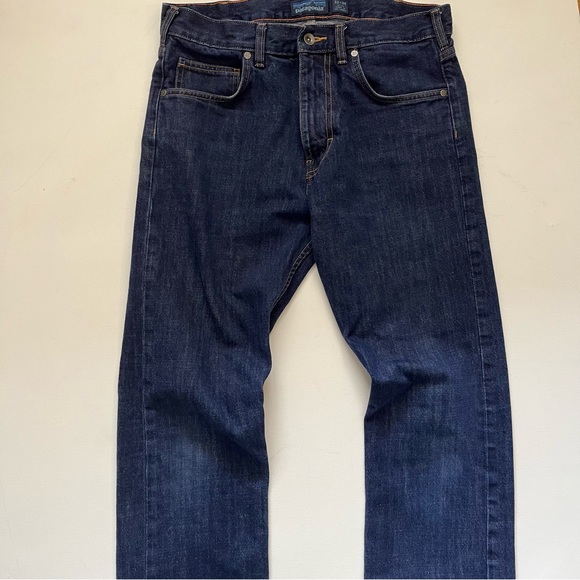 Patagonia Dark Wash Straight Jeans size 32x34 - Picture 3 of 9